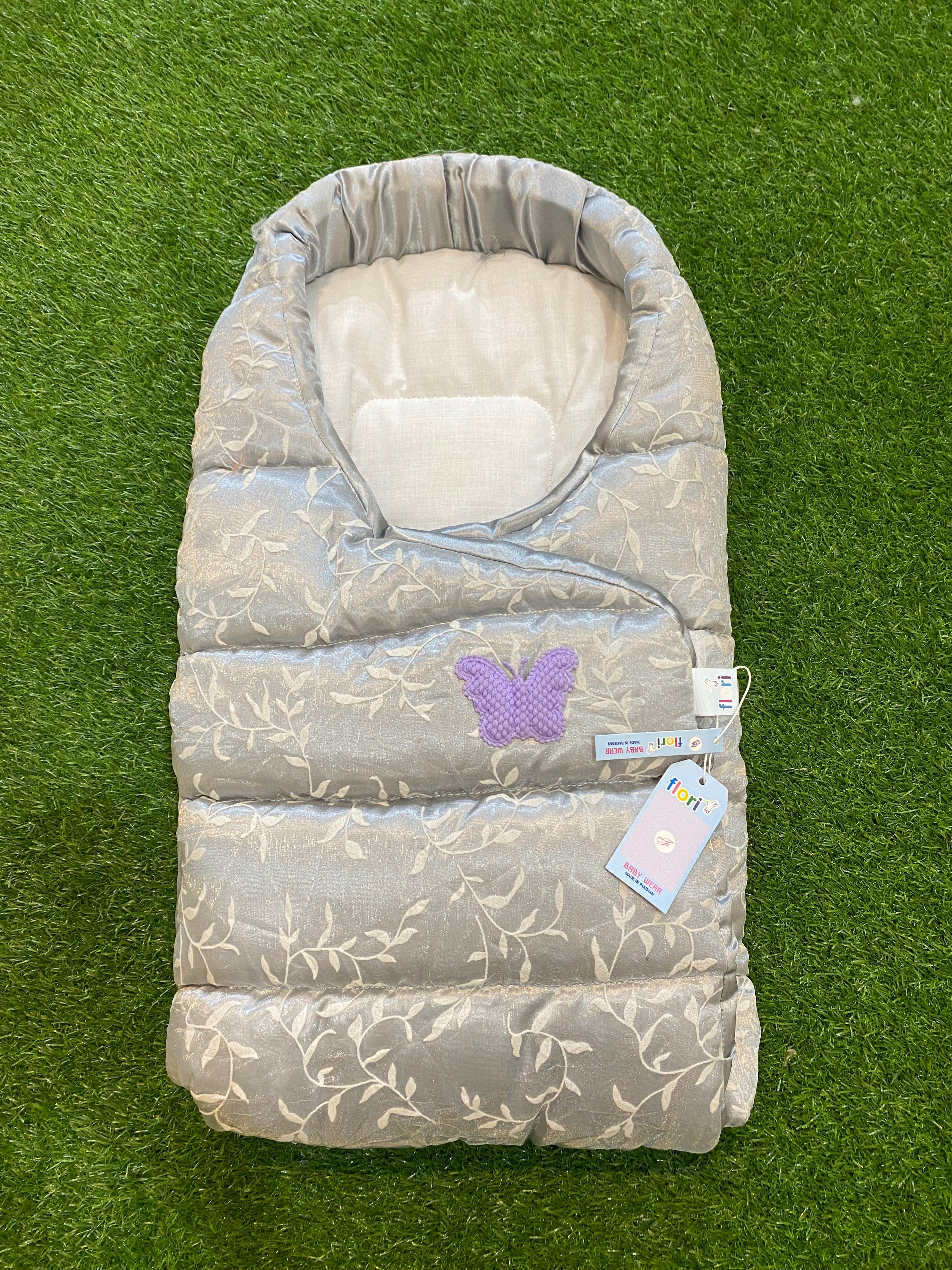Newborn Baby Carry Nest – Soft , Cozy and beautiful rose  Design Sleeping Bed