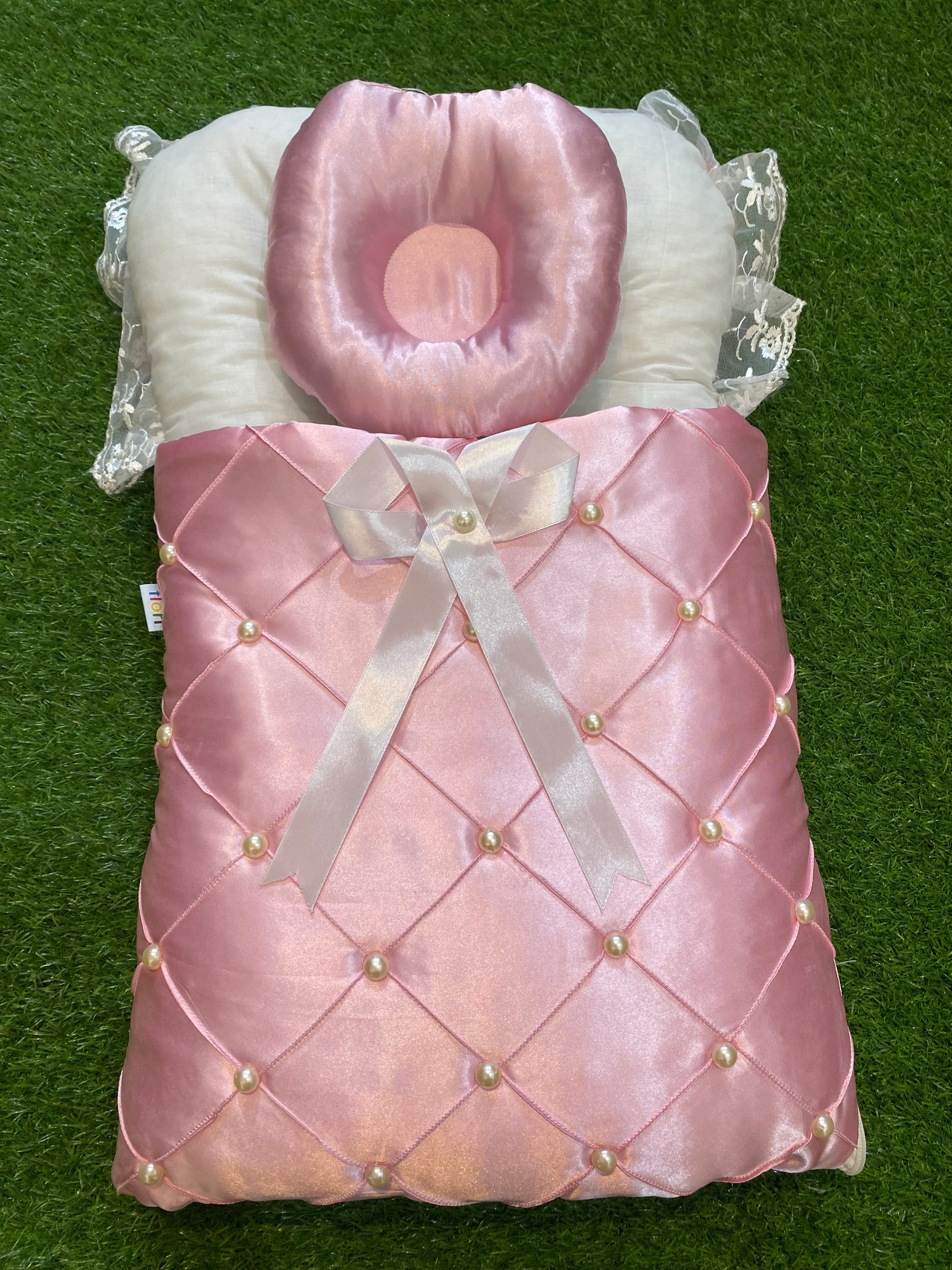 Newborn Baby Carry Nest – Soft, Cozy & Elegant Golden Pearl Quilted Design with Bow Sleeping Bed