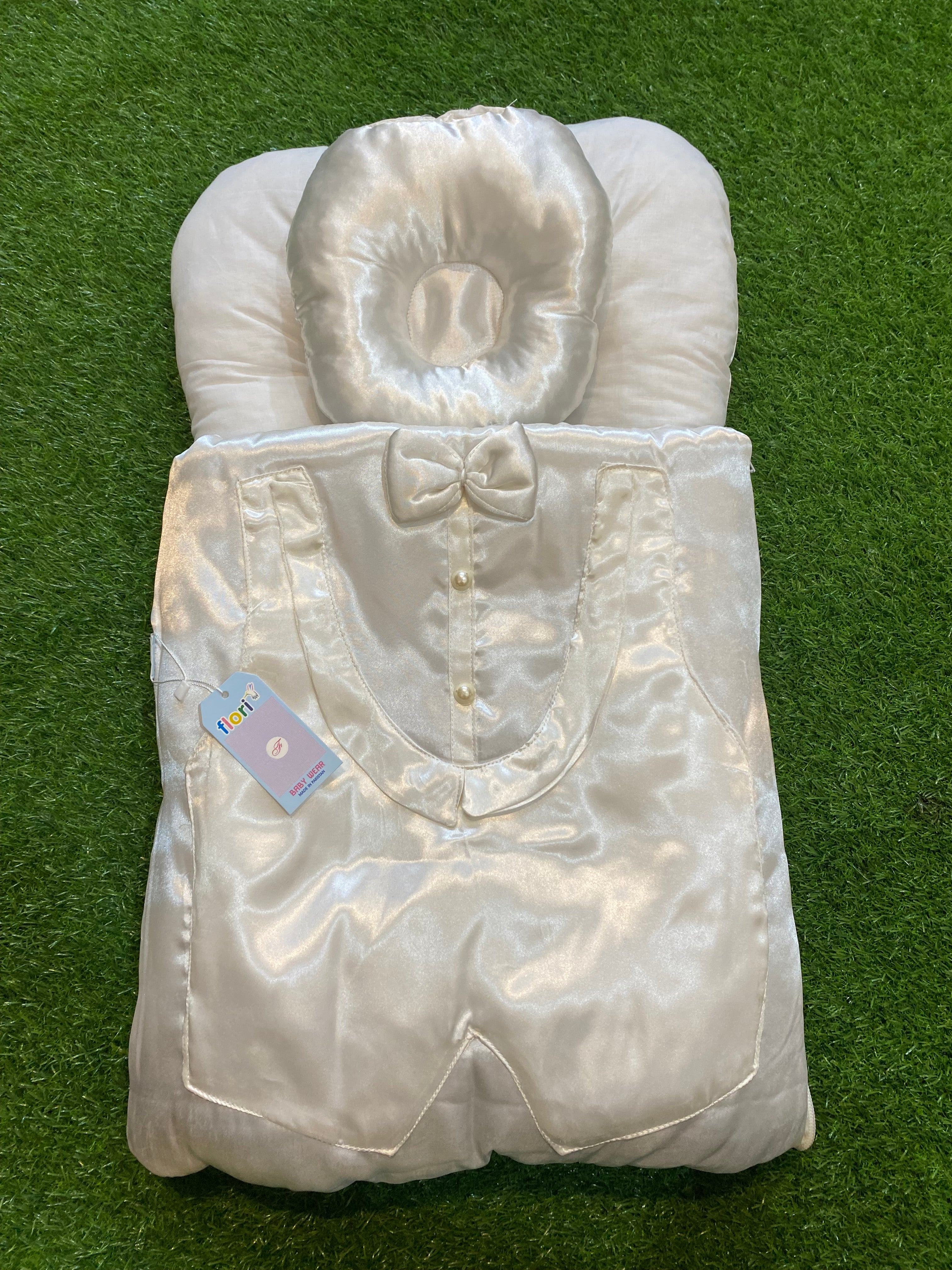 Newborn Baby Carry Nest – Soft, Cozy & Stylish Tuxedo Bow Tie Design Sleeping Bed