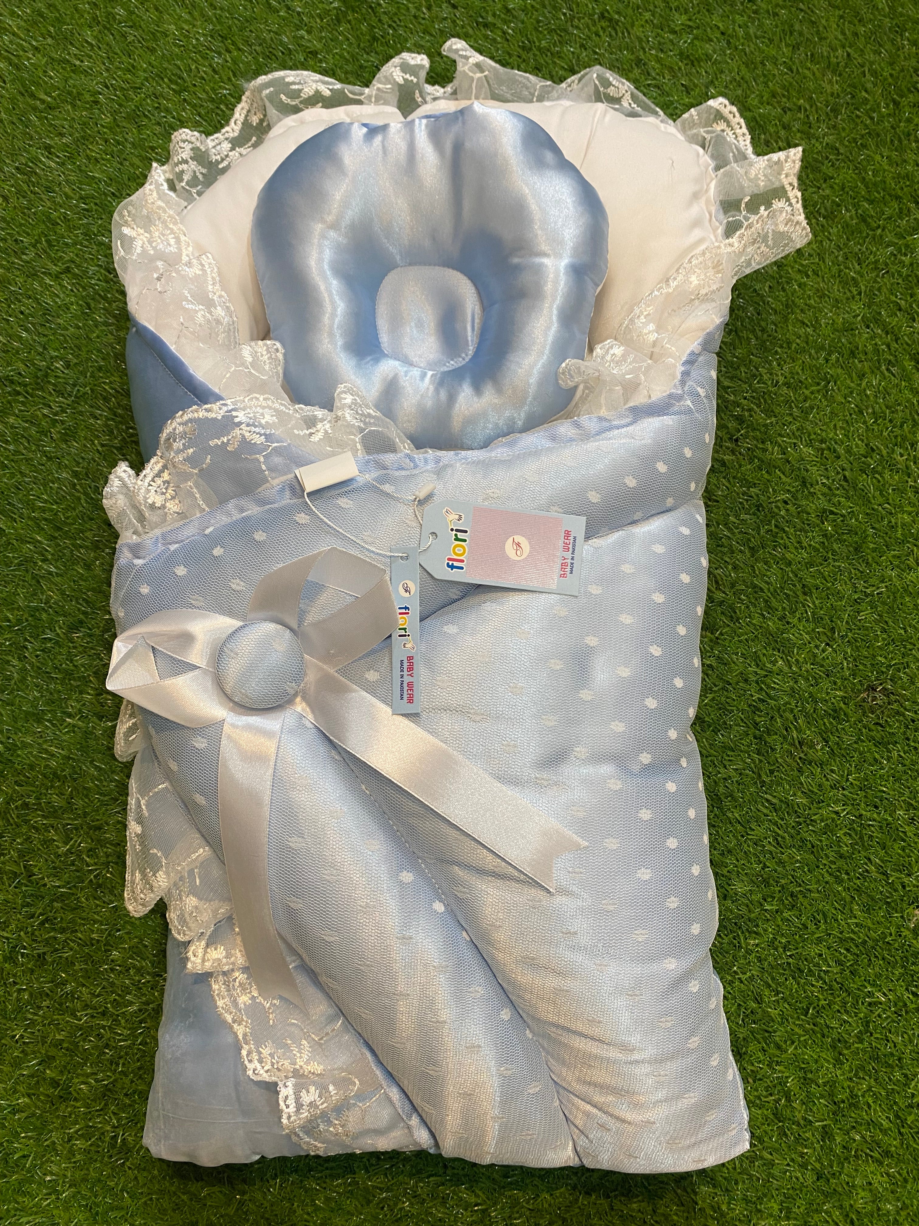 Newborn Baby Carry Nest – Soft, Cozy & Beautiful Side Bow with Button Design & Net on Top Sleeping Bed