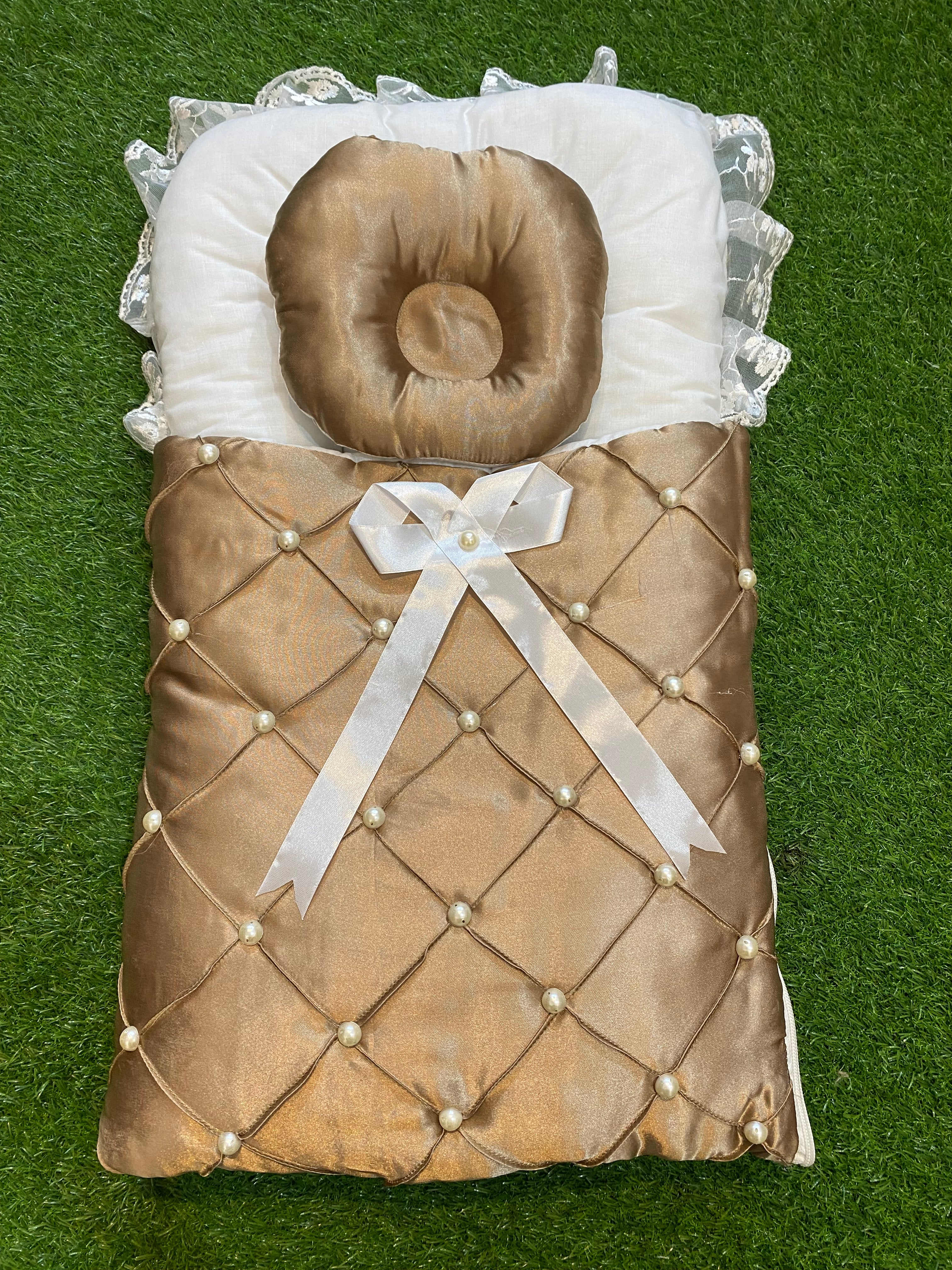 Newborn Baby Carry Nest – Soft, Cozy & Elegant Golden Pearl Quilted Design with Bow Sleeping Bed