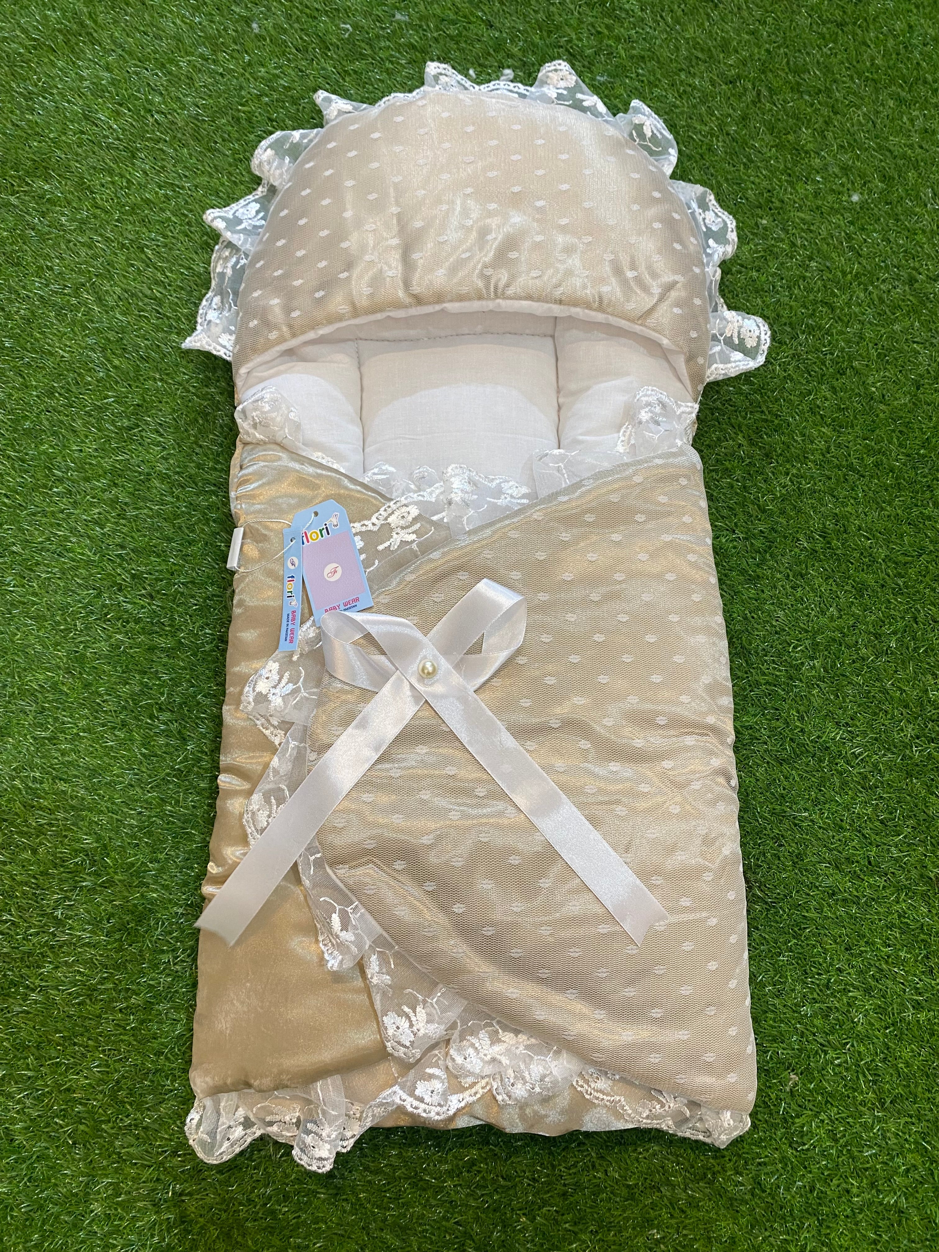 Newborn Baby Carry Nest – Soft, Cozy and fancy bow ribbon Design Sleeping Bed