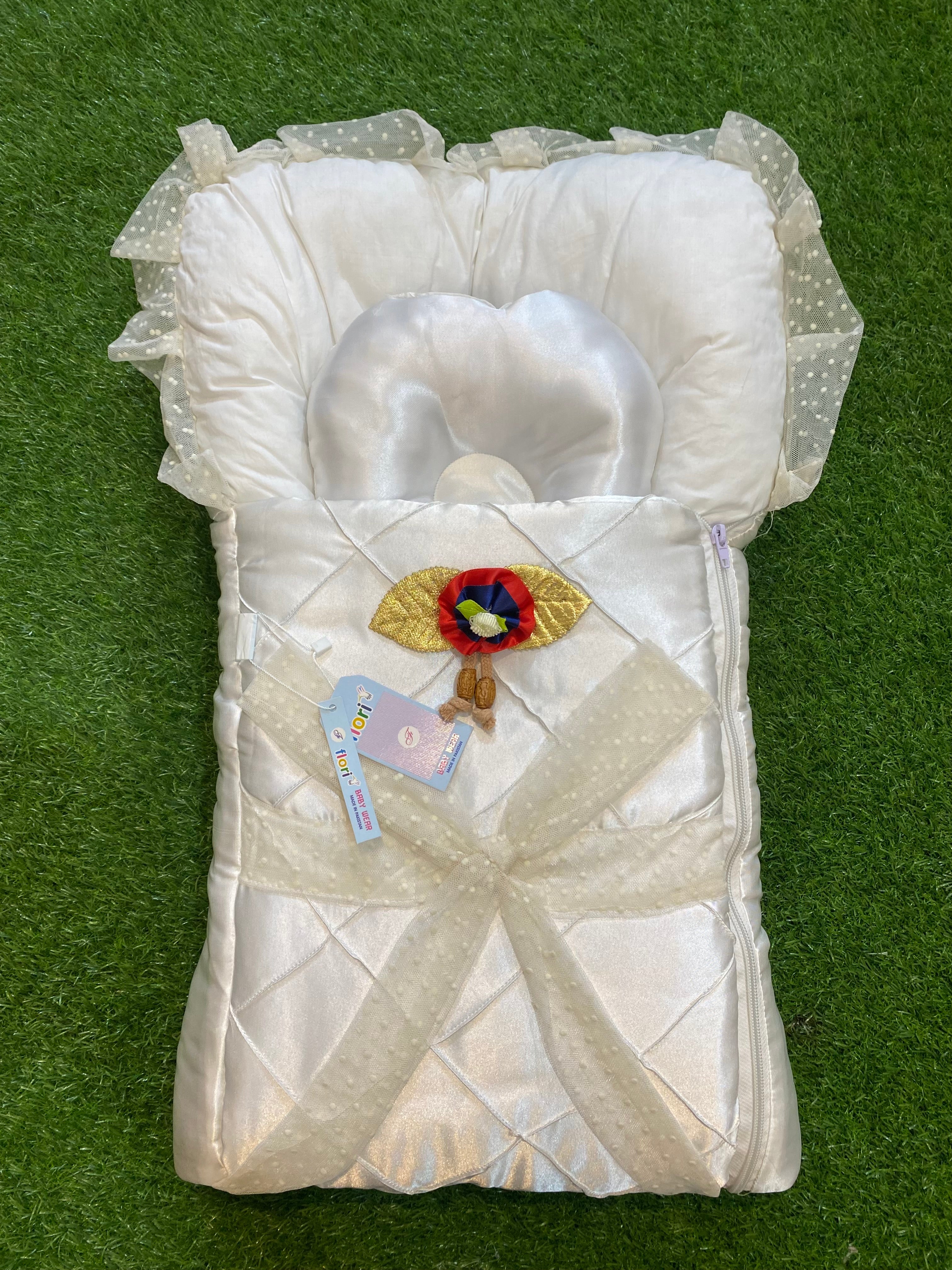 Newborn Baby Carry Nest – Soft, Cozy & Beautiful Large Bow Design with Net on Head Sleeping Bed