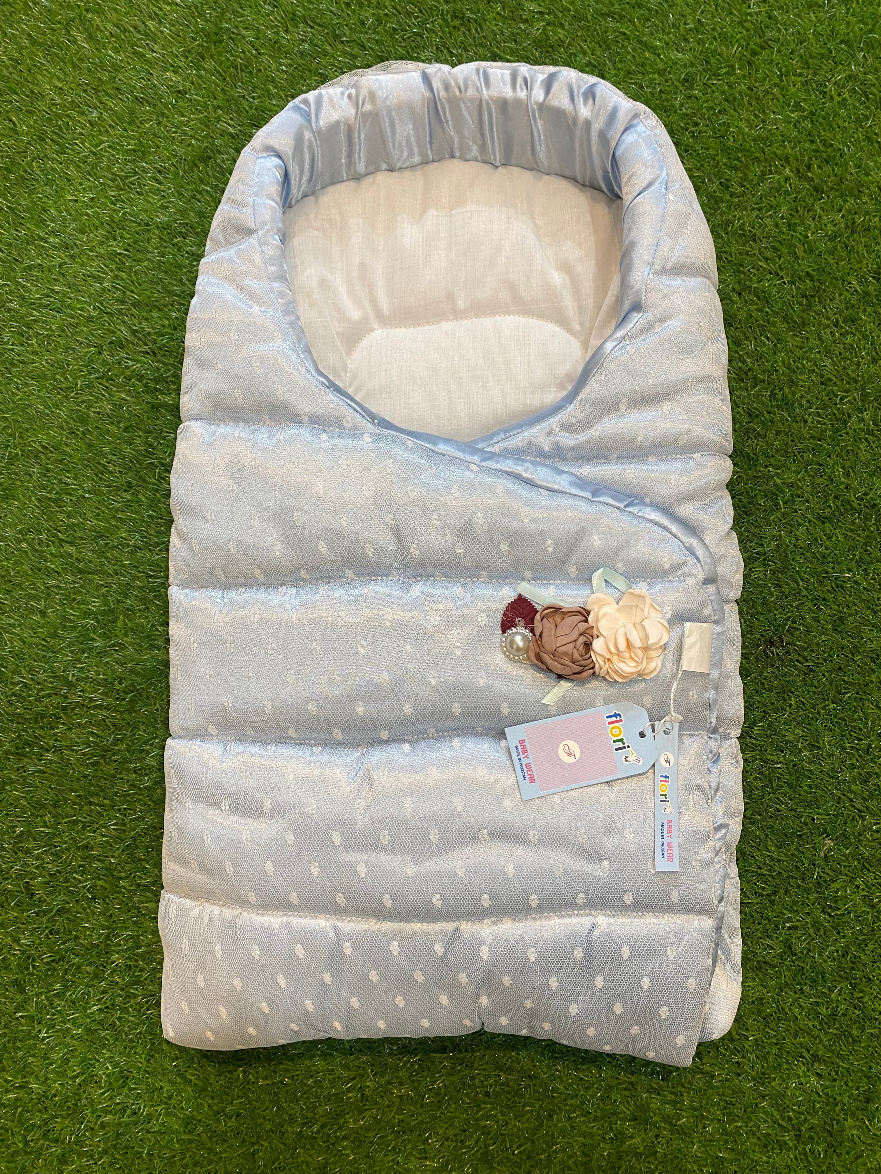 Newborn Baby Carry Nest – Soft , Cozy and beautiful rose  Design Sleeping Bed
