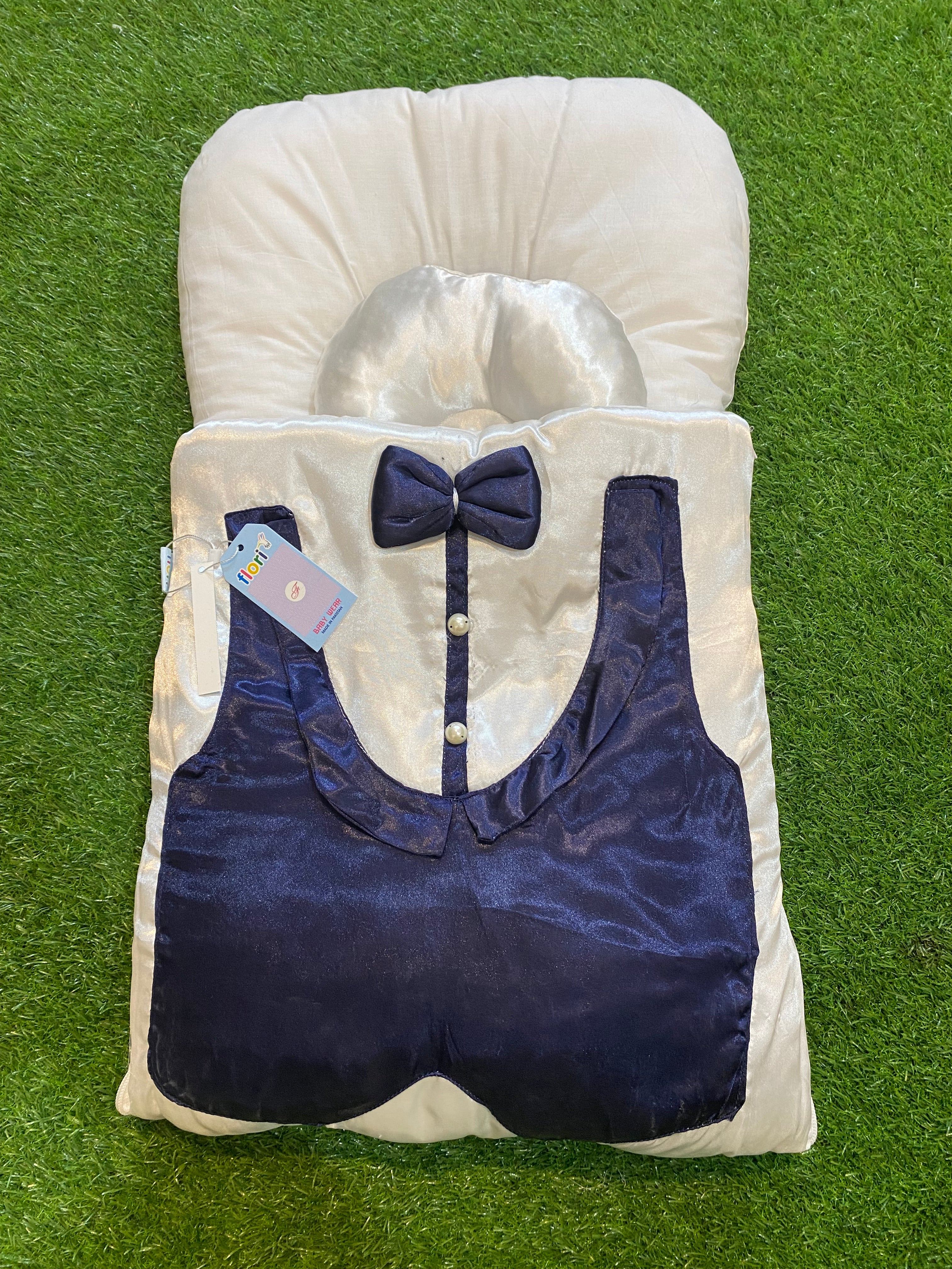 Newborn Baby Carry Nest – Soft, Cozy & Stylish Tuxedo Bow Tie Design Sleeping Bed