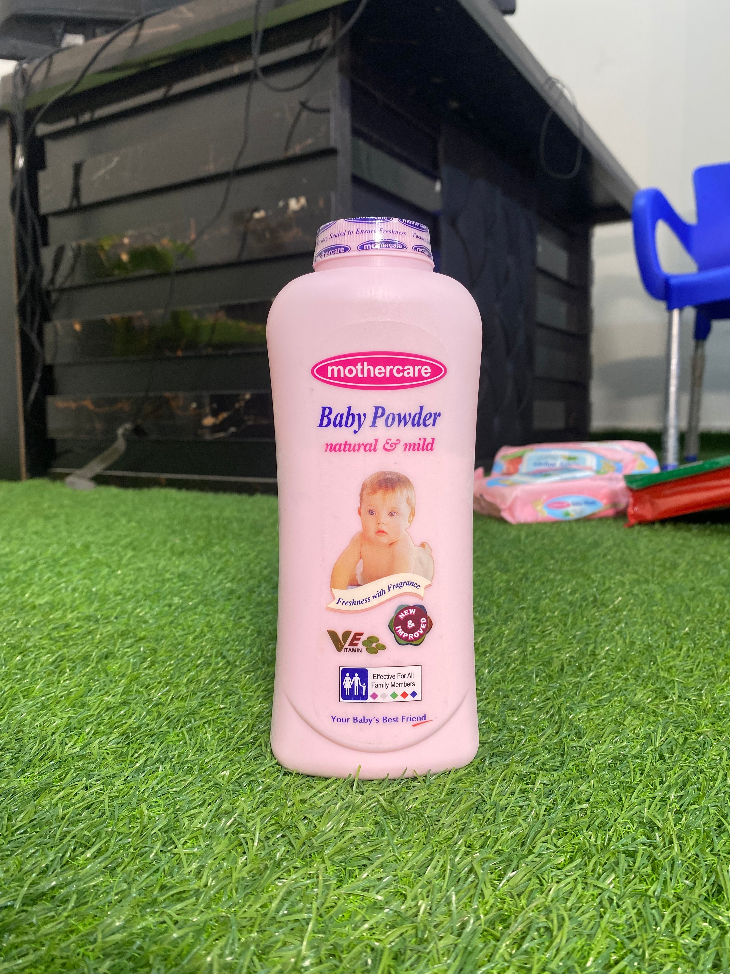 Mothercare Baby Powder – Natural & Mild, Freshness with Fragrance (Available in XL, Large, Medium & Small Sizes)